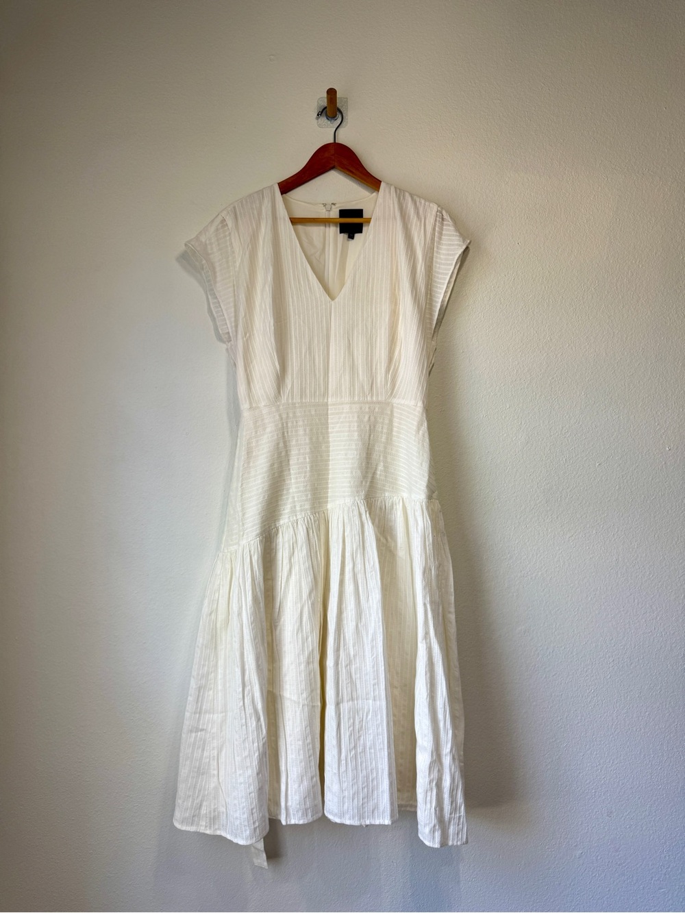 Alex Marie White Textured Fit & Flare Dress Size 14 - Picture 3 of 7